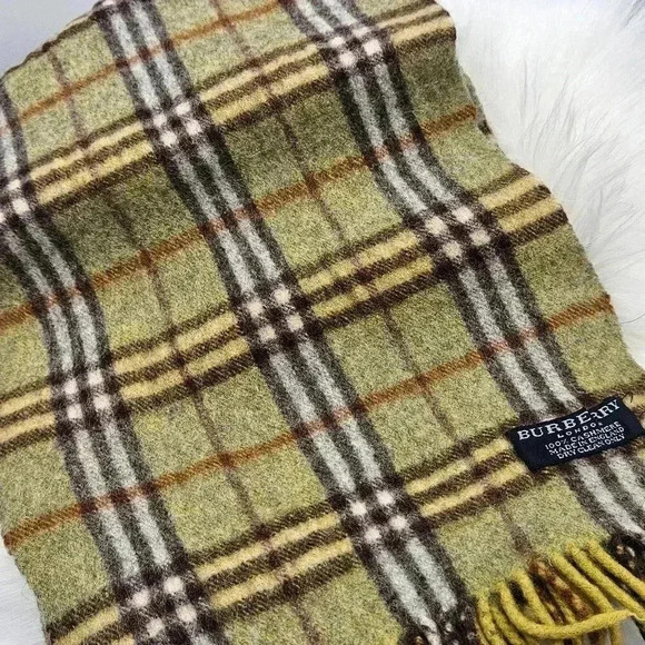 Burberry House Check πππ% πππ¬π‘π¦ππ«π Fringe Scarf - Picture 5 of 11